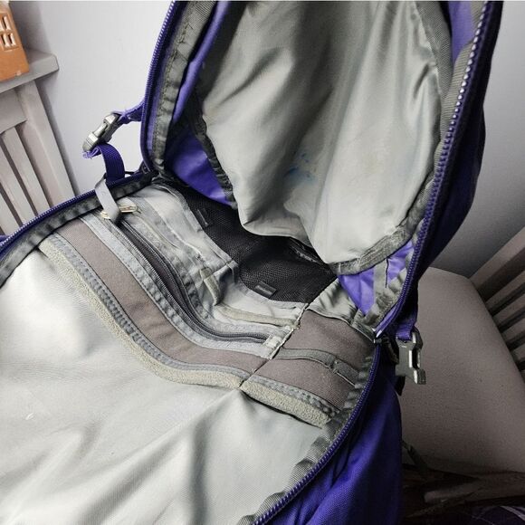 The North Face Borealis Backpack Book Bag Purple Flexvent Padded Straps - Picture 8 of 11